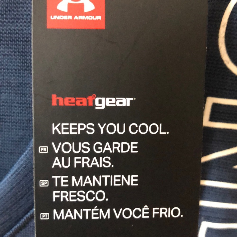 NWT |  Under armor heat gear V-neck tee - Picture 3 of 8